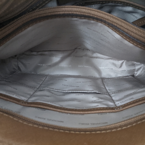 Michael Kors Jet Set Medium Leather Snap Pocket Tote Brown - Picture 8 of 10